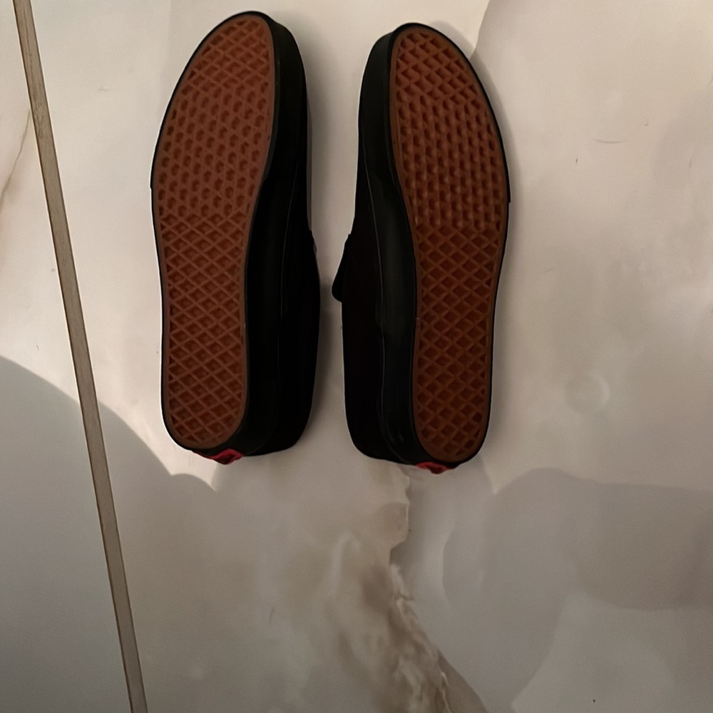 Men Vans - Picture 2 of 3